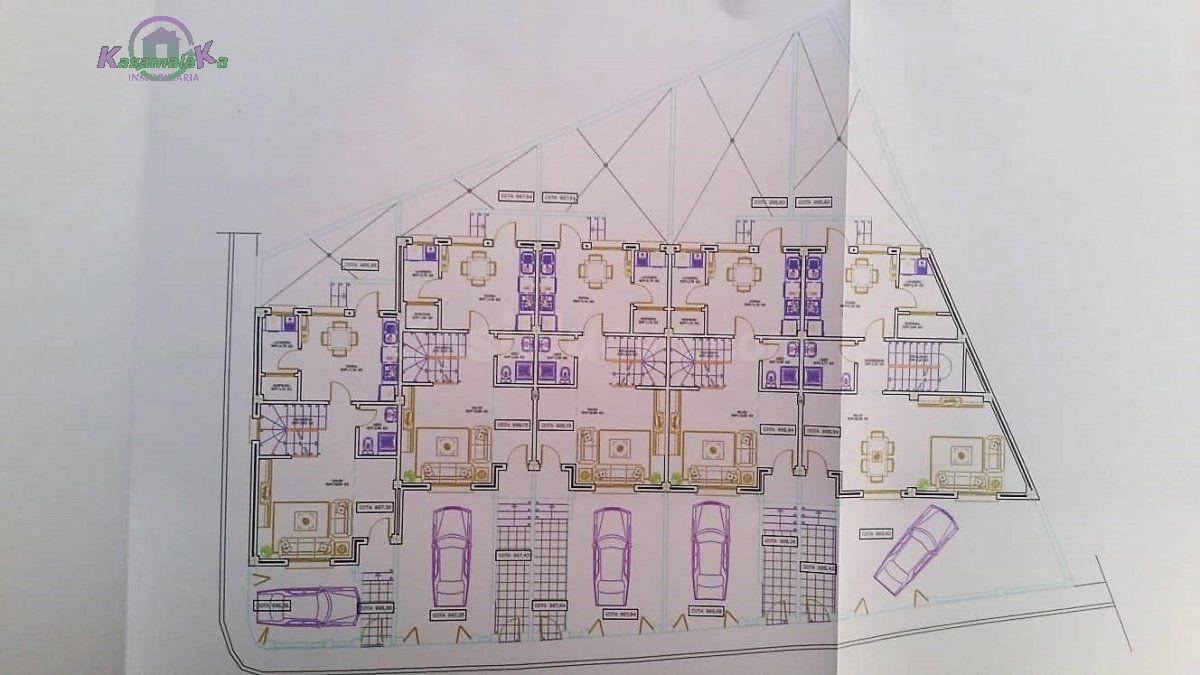 Terreno urbano + Proyecto de 5 viviendas