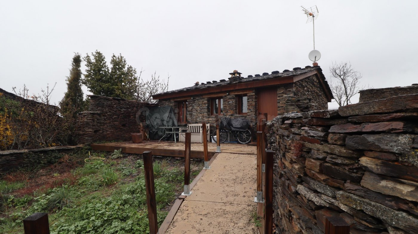 Hermosa vivienda en la Arquitectura negra