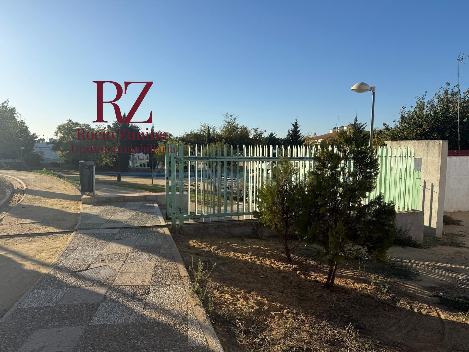 Casa de esquina para reformar junto al Castillo de Cartaya - foto 5