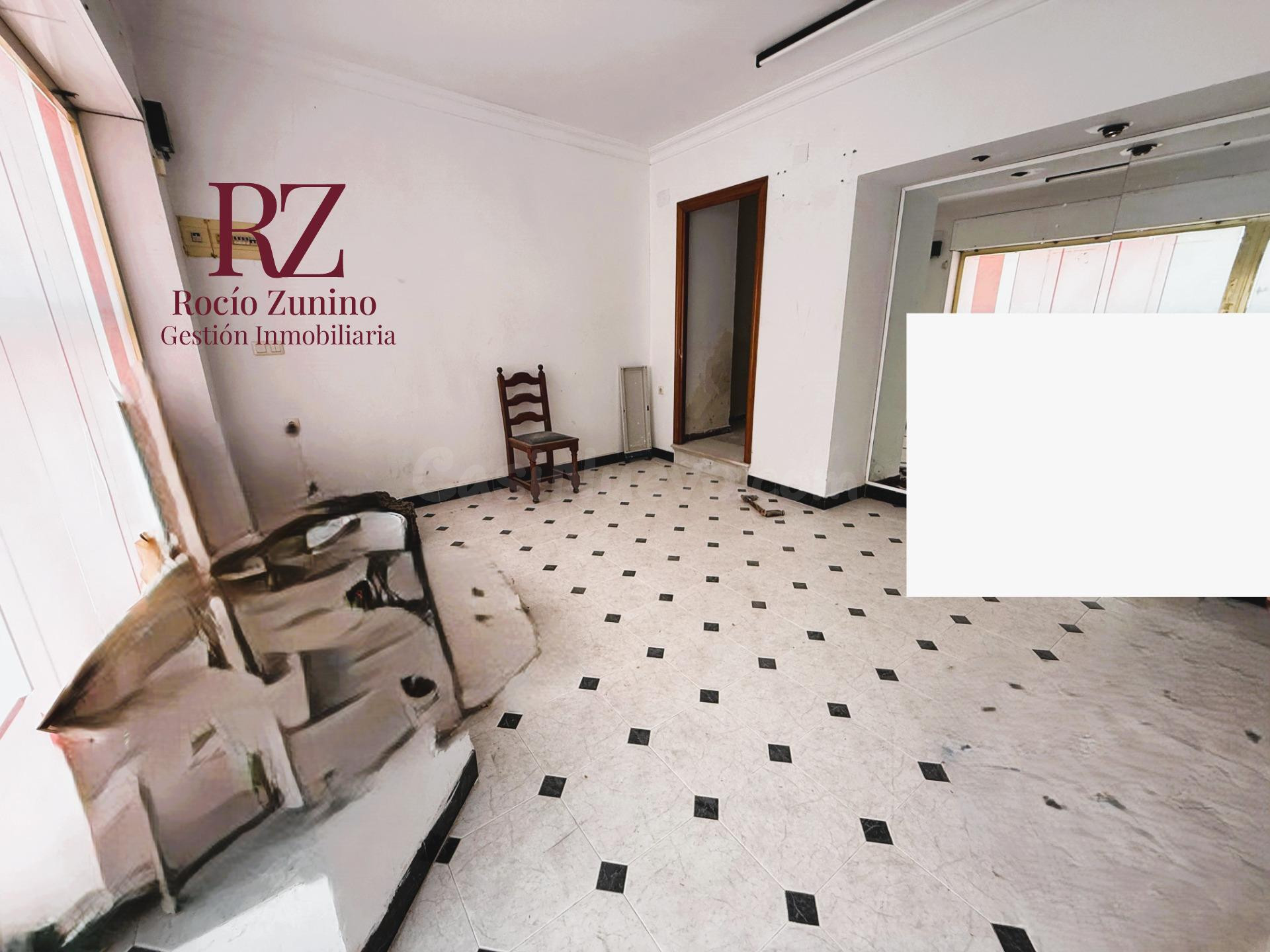 Local con vivienda para definir a tu manera en todo el centro de Cartaya. - foto 2