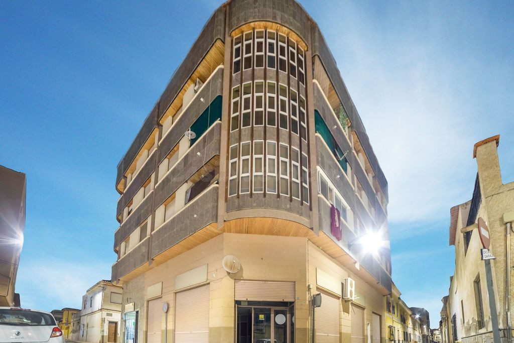 Venta de Local en Cristobal Gracia Nº 1 Santomera (Murcia)