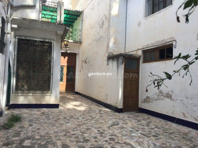 CASA SEÑORIAL CÉNTRICA CON PATIO, JARDÍN, PISCINA, BUHARDILL - foto 2