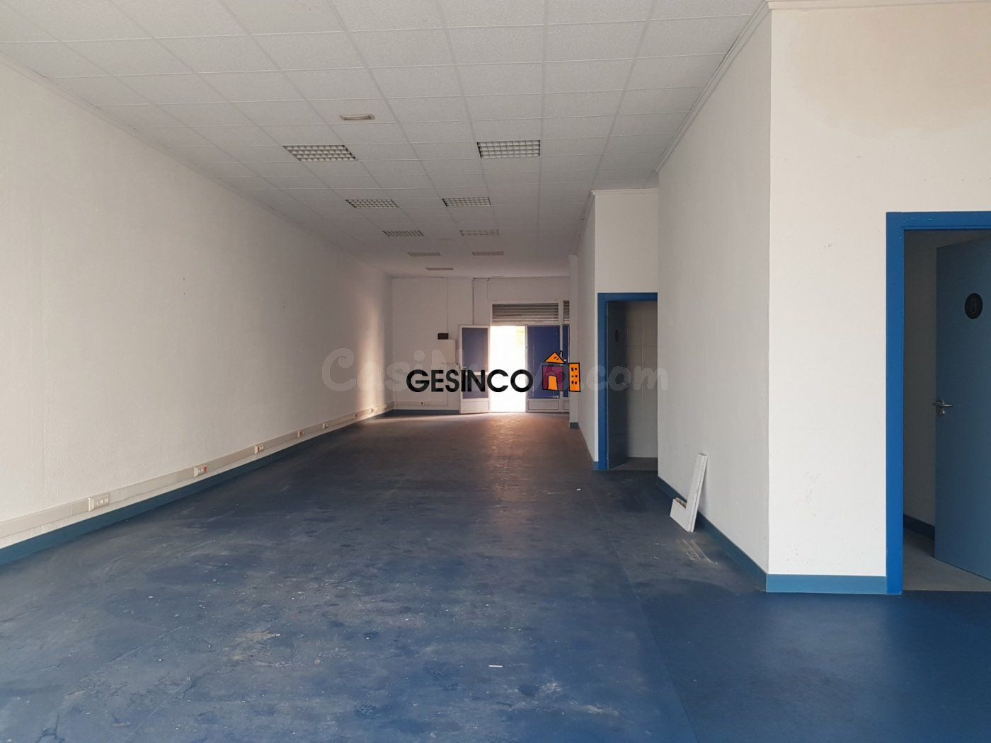 LOCAL COMERCIAL EN ALQUILER EN AMPLIA AVENIDA - ZONA SAN JOSÉ