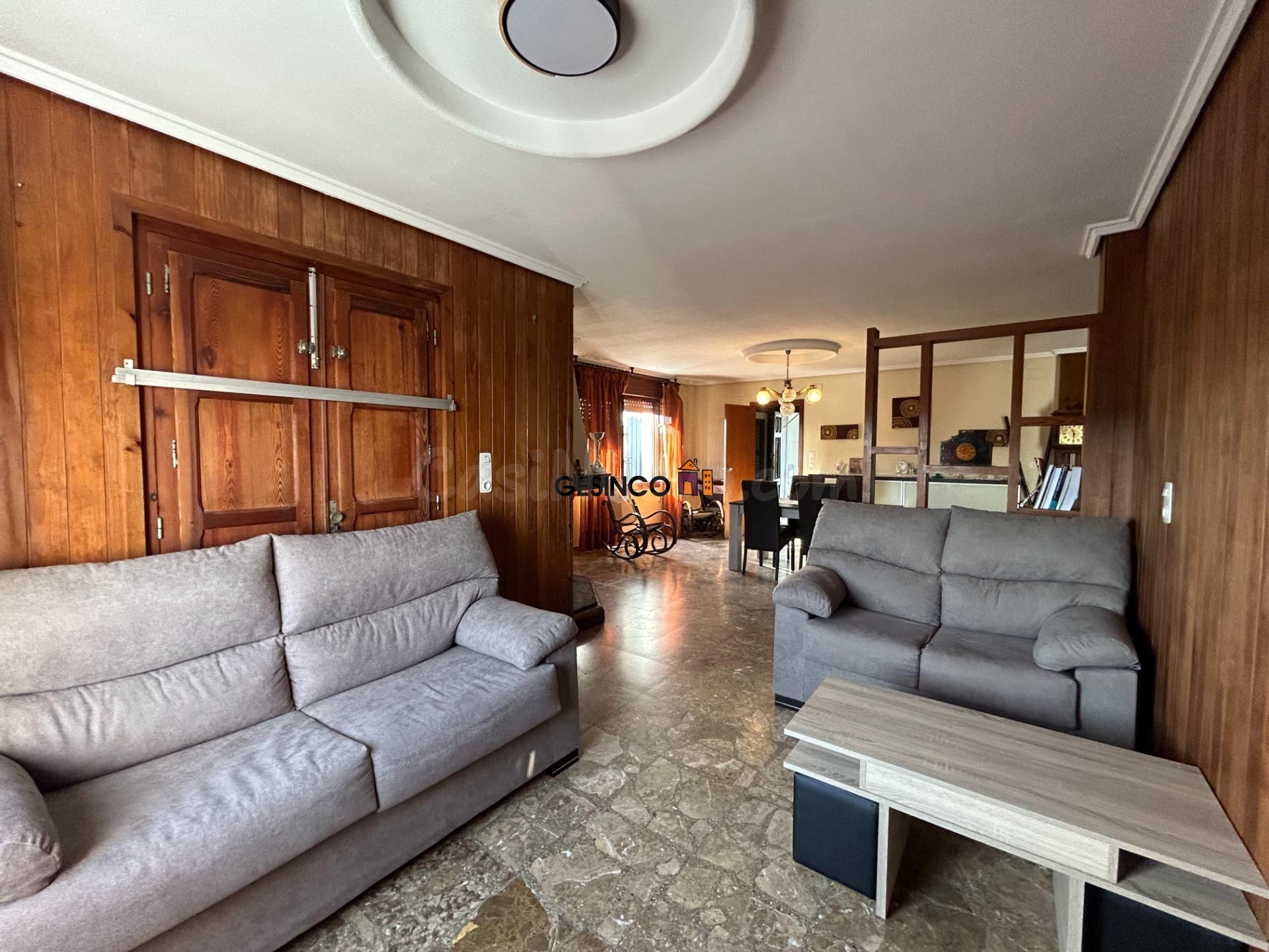 VIVIENDA EN ROTGLA Y CORBERA CON AMPLIAS POSIBILIDADES - foto 5
