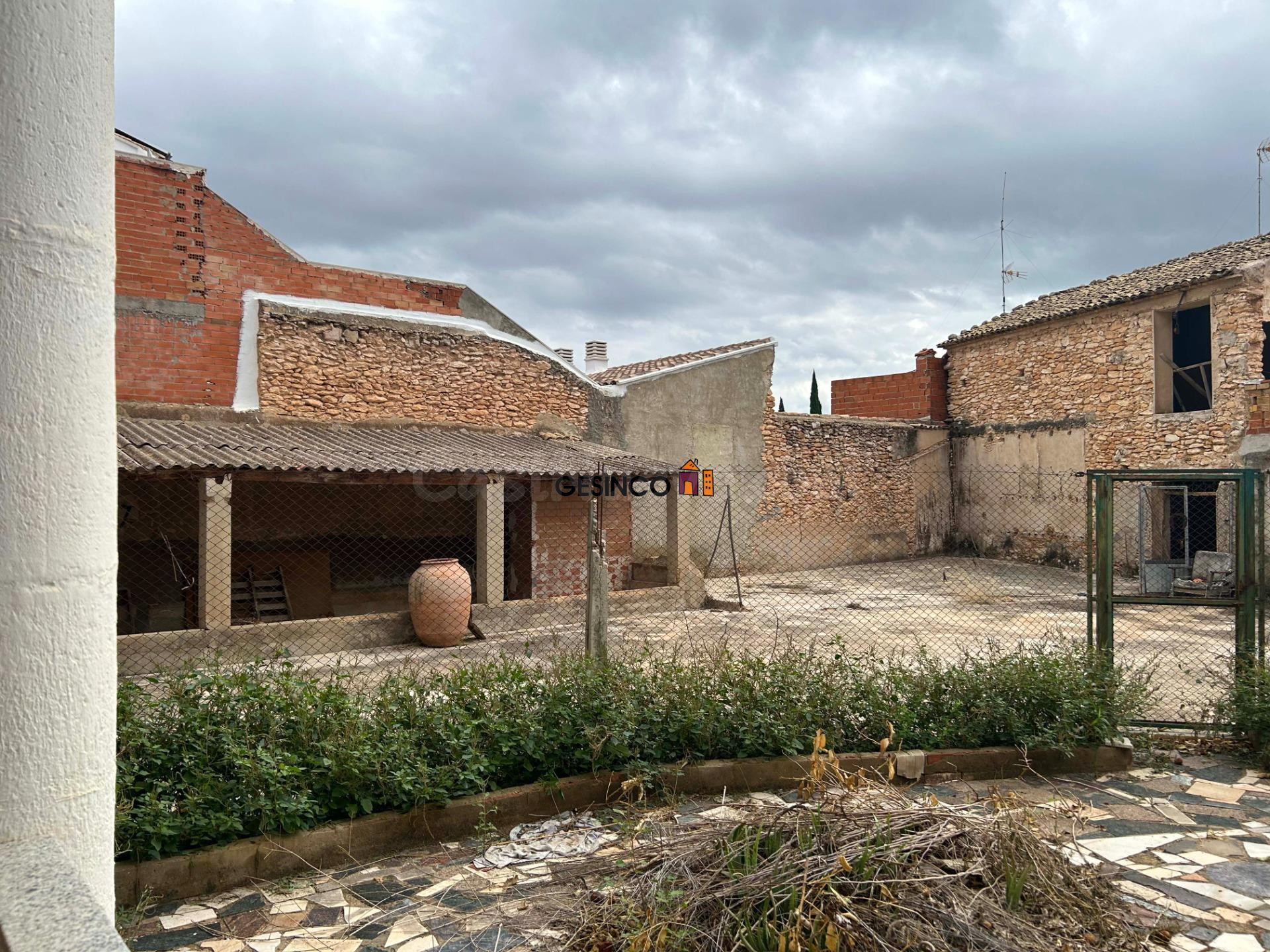 GRAN CASA EN VENTA EN AIELO DE MALFERIT - foto 4