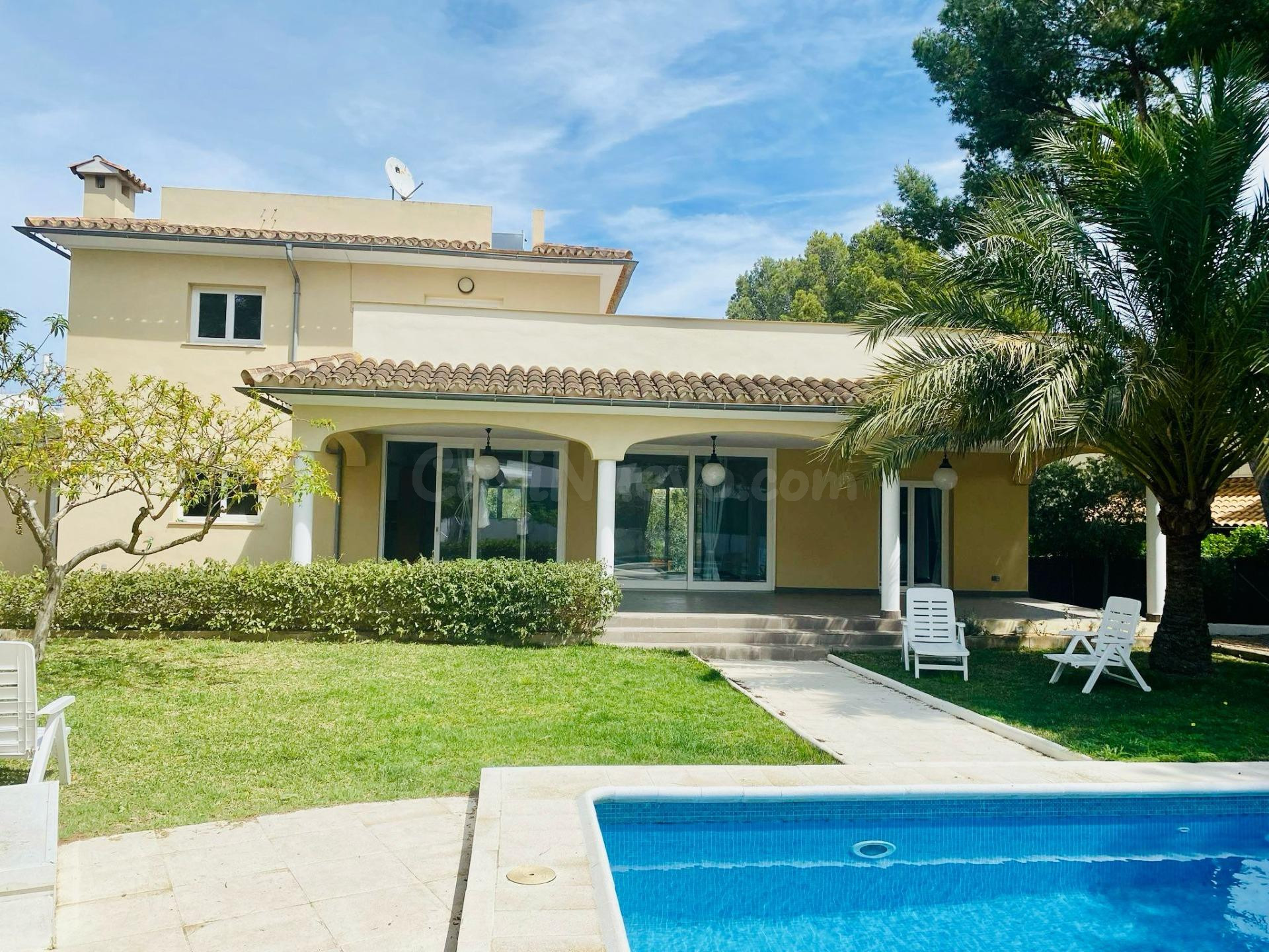 Chalet con piscina en Sol de Mallorca