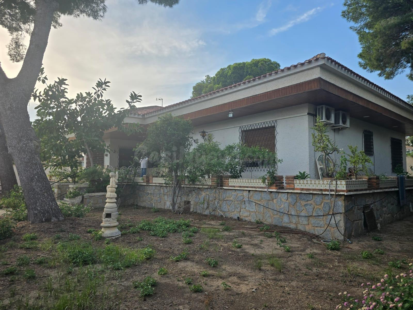 Chalet con parcela en Campoamor