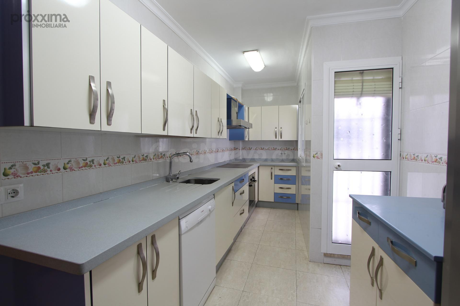 🏡 Encantadora vivienda familiar en el corazón del barrio de la calle Feria.