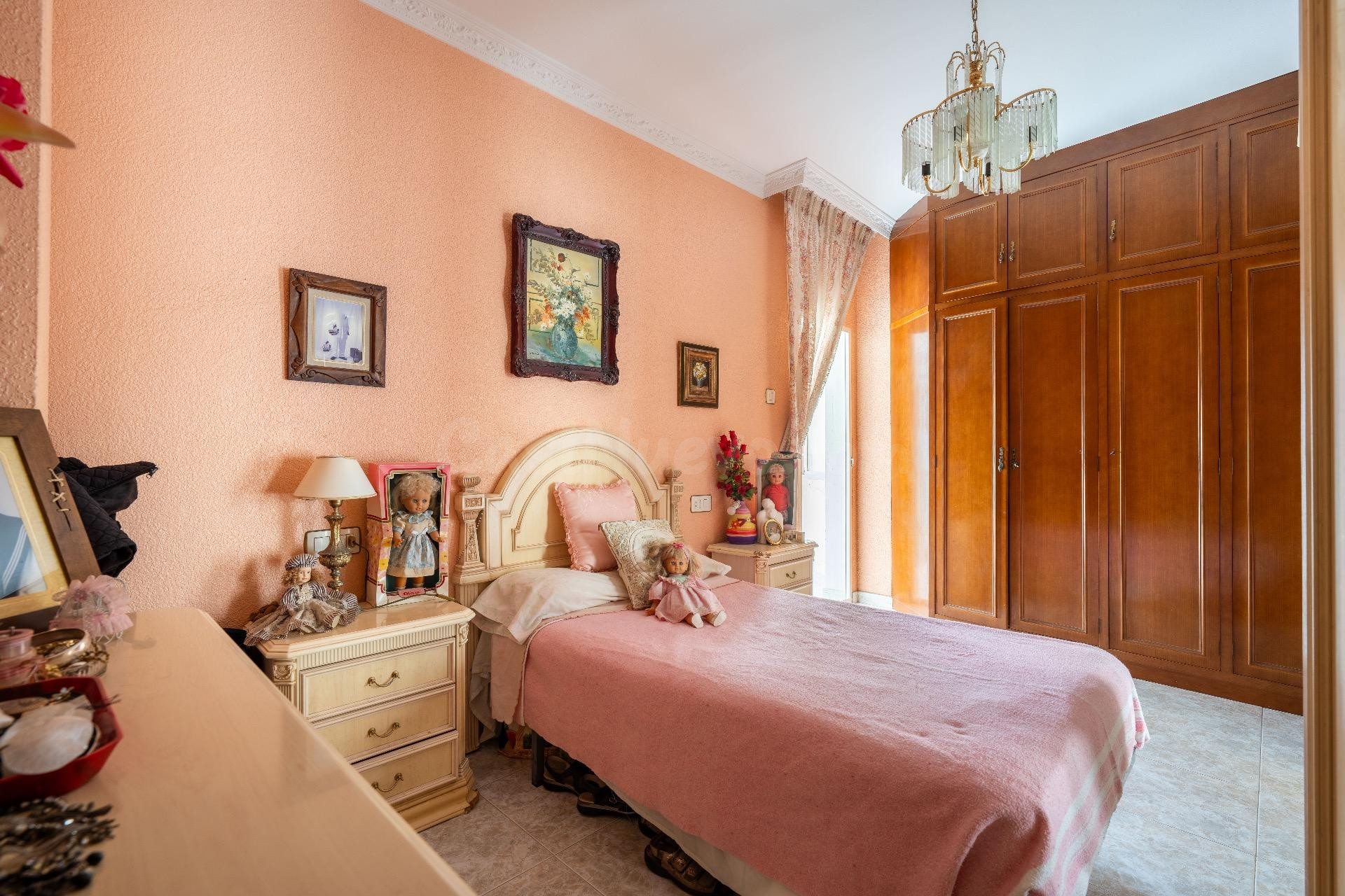 Vivienda en el centro de Almería para reformar.
