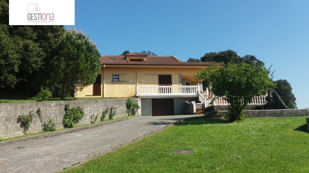 EXCLUSIVIDAD Y TRANQUILIDAD A UN PASO DE LA PLAYA.ARNUERO - foto 2