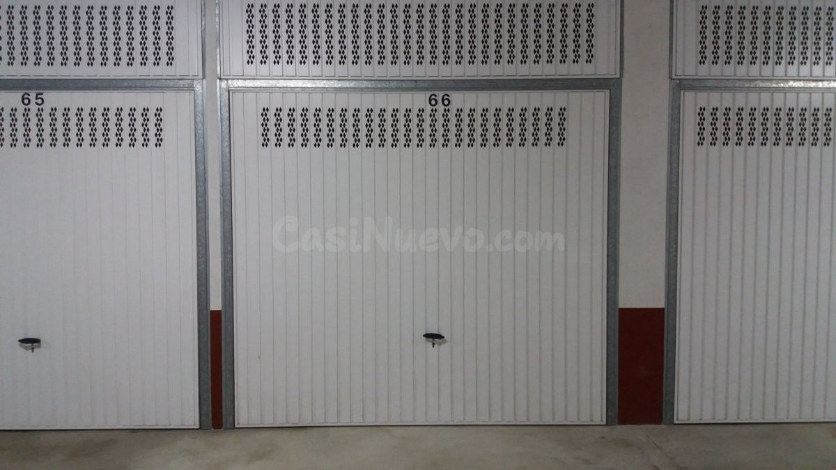 ALQUILER!! GARAJES CERRADOS EN EL CENTRO DE NOJA