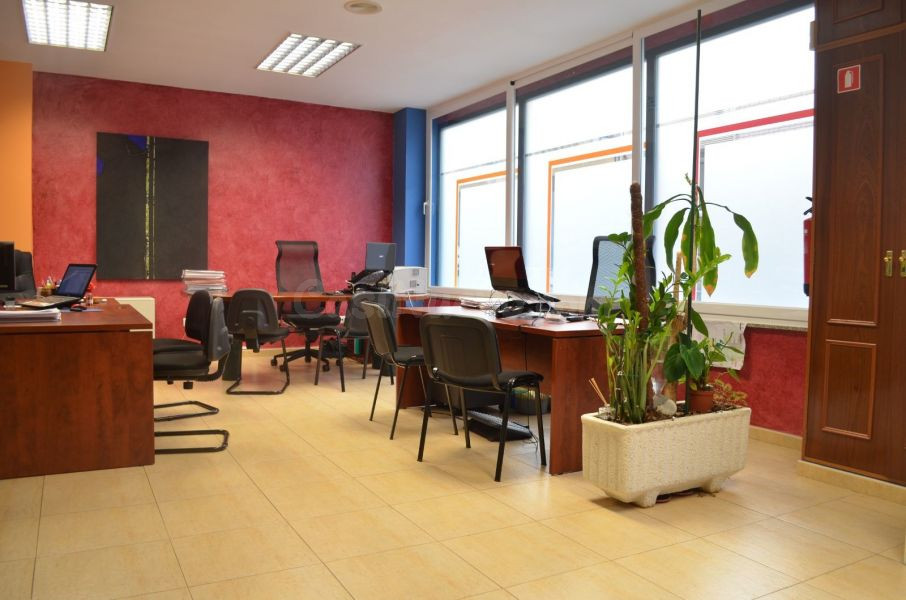 LOCAL EN VENTA PLAZA DEL OESTE OFICINA EN RENTABILIDAD