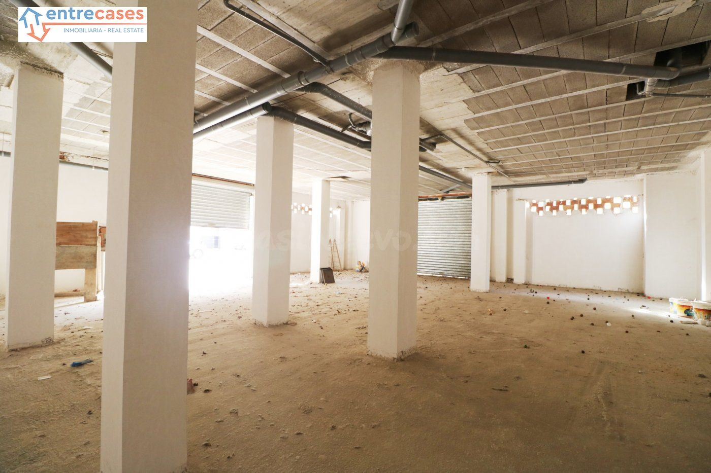 LOCAL COMERCIAL DIÁFANO A 200 METROS DE LA PLAYA