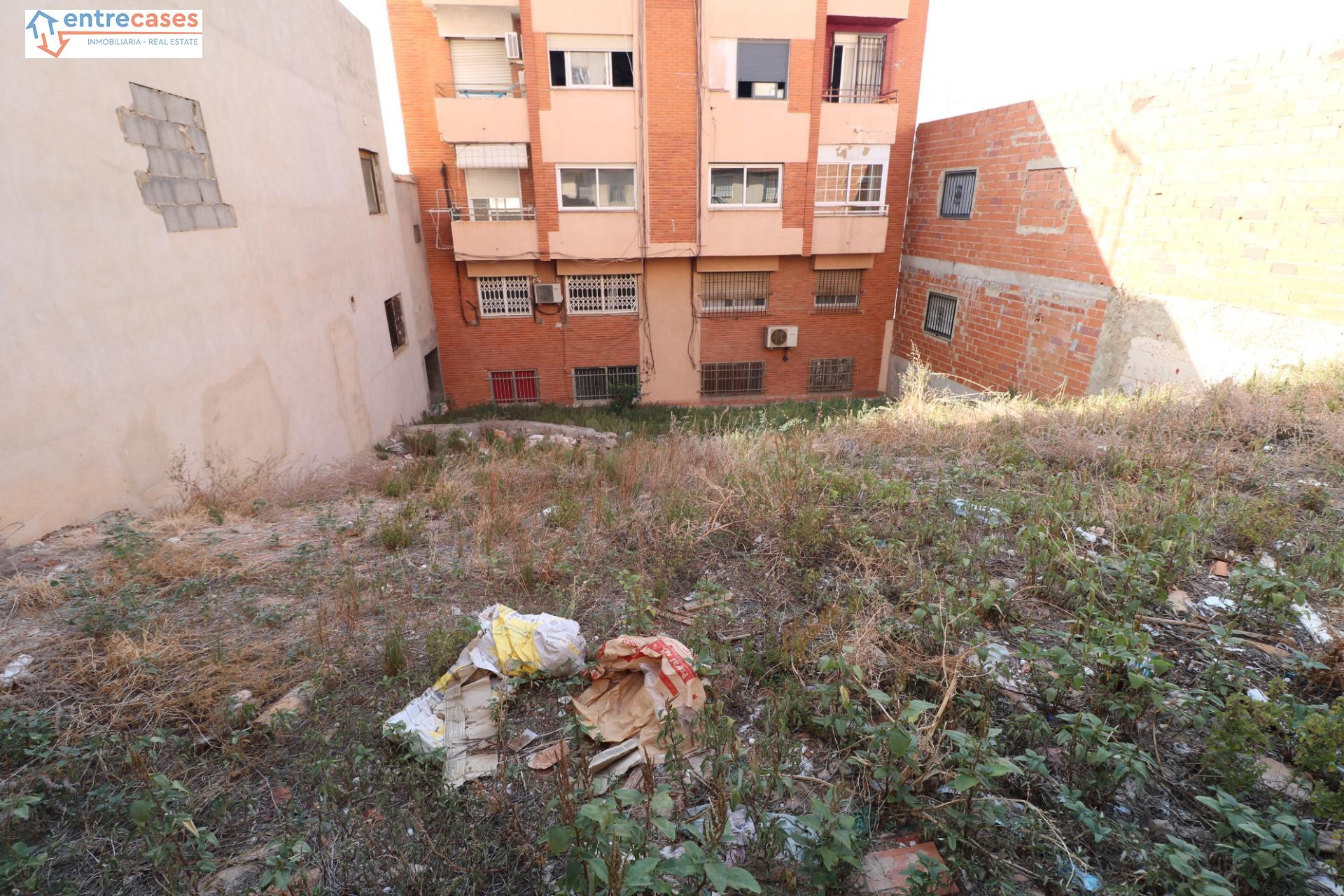 SOLAR CON MUCHAS POSIBILIDADES EN SAGUNTO