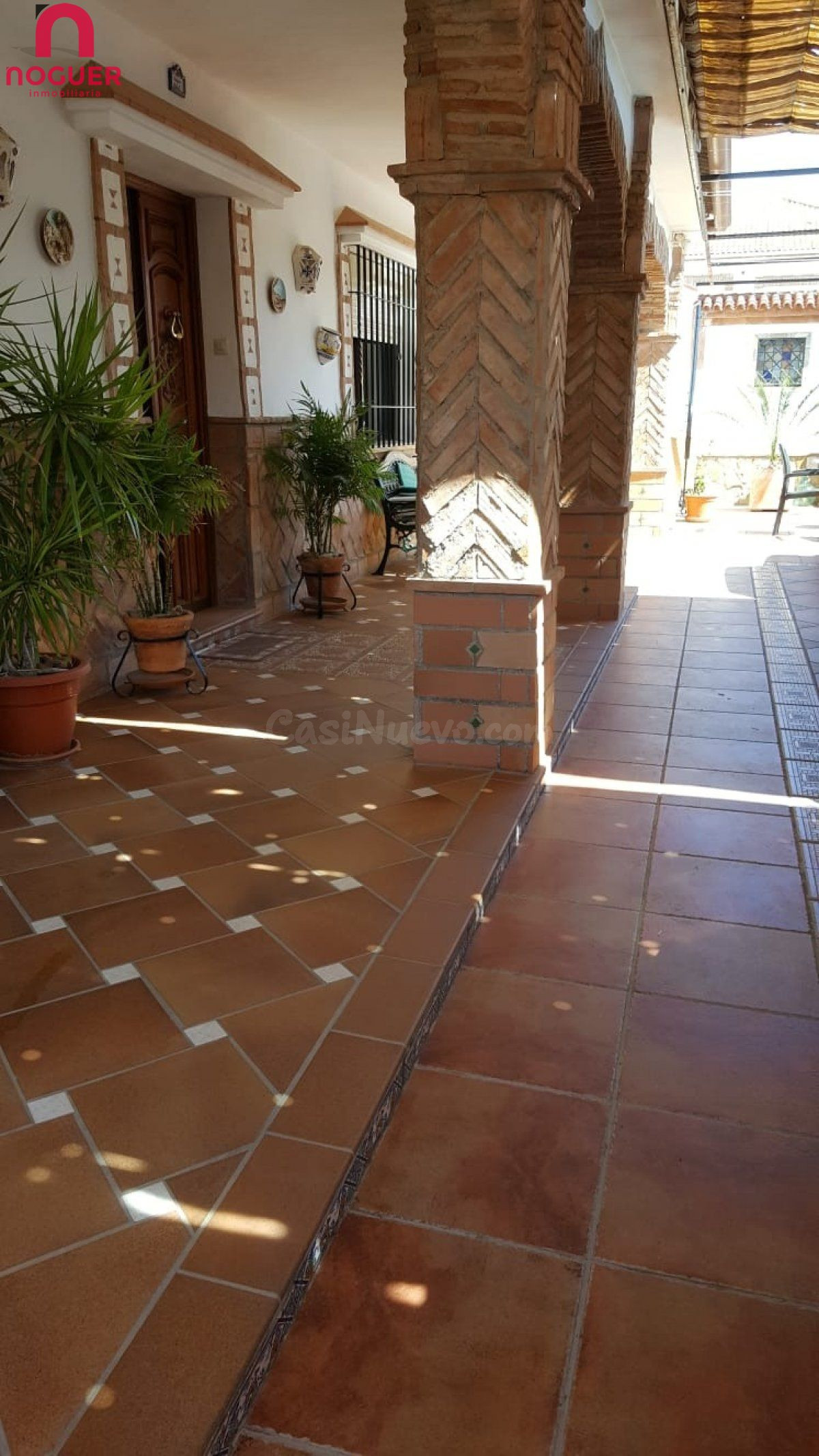 MAGNÍFICO CHALET EN INMEJORABLE ZONA - foto 2