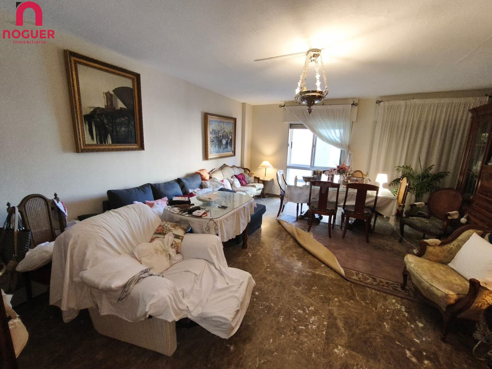 VIVIENDA EN PLENO CENTRO JUNTO A LA PLAZA DE LAS TENDILLAS CON GARAJE
