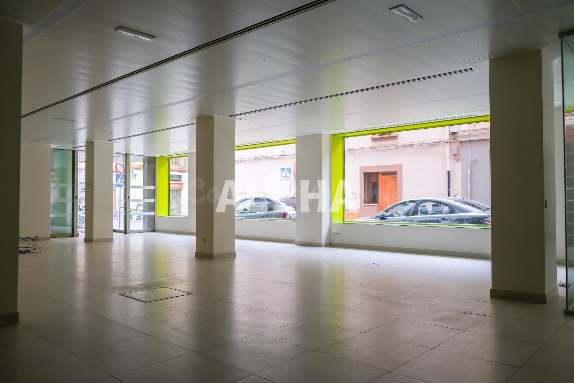 LOCAL COMERCIAL EN MONCADA CENTRO -  ZONA CREU QUINTANA