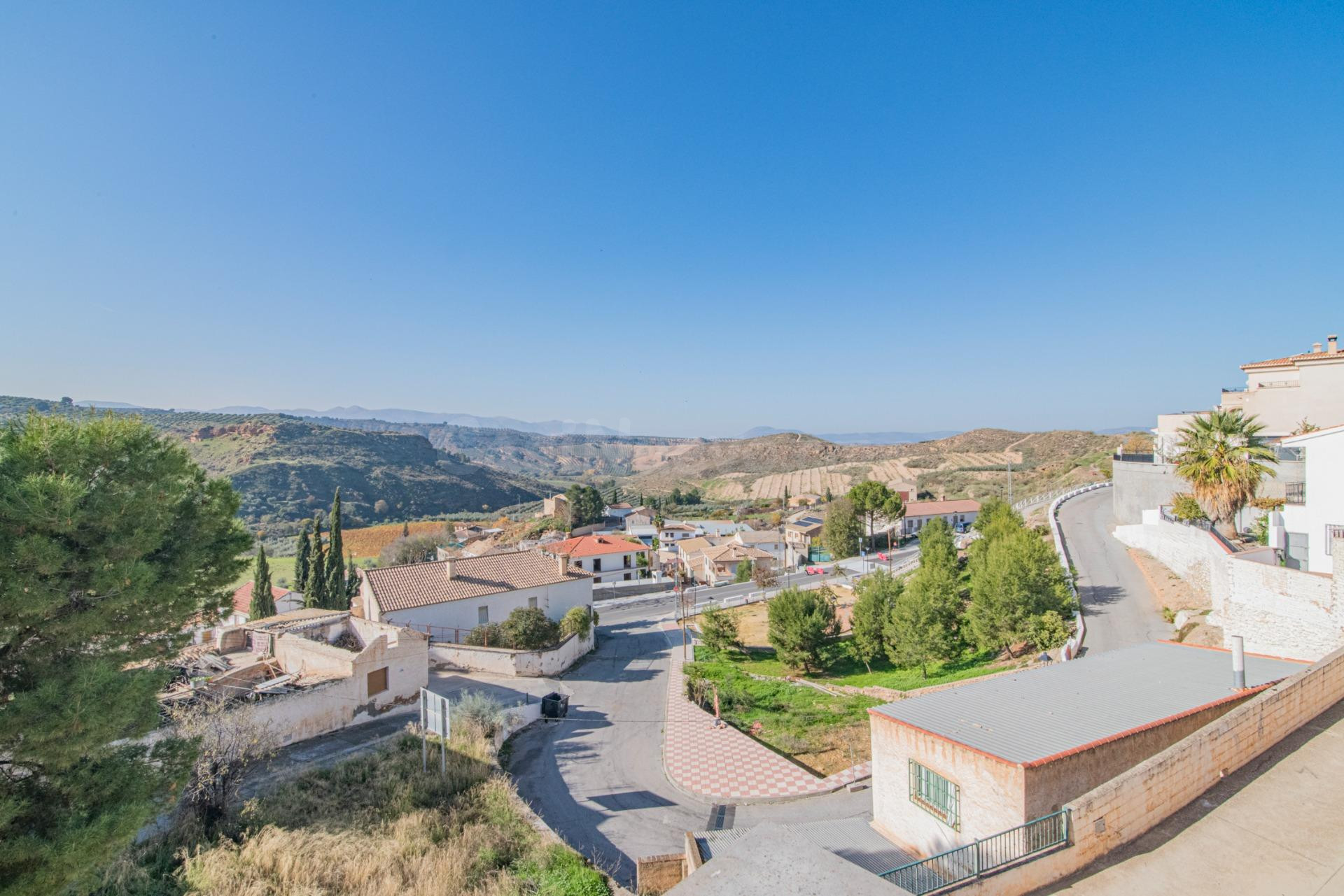 EDIFICIO EN VENTA EN MORALEDA DE ZAFAYONA