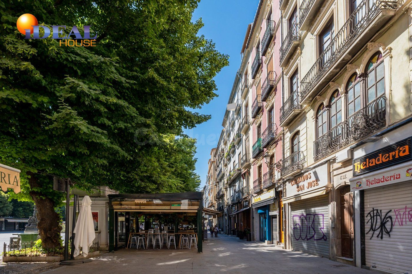 A LA VENTA EDIFICIO EN PLAZA BIB-RAMBLA