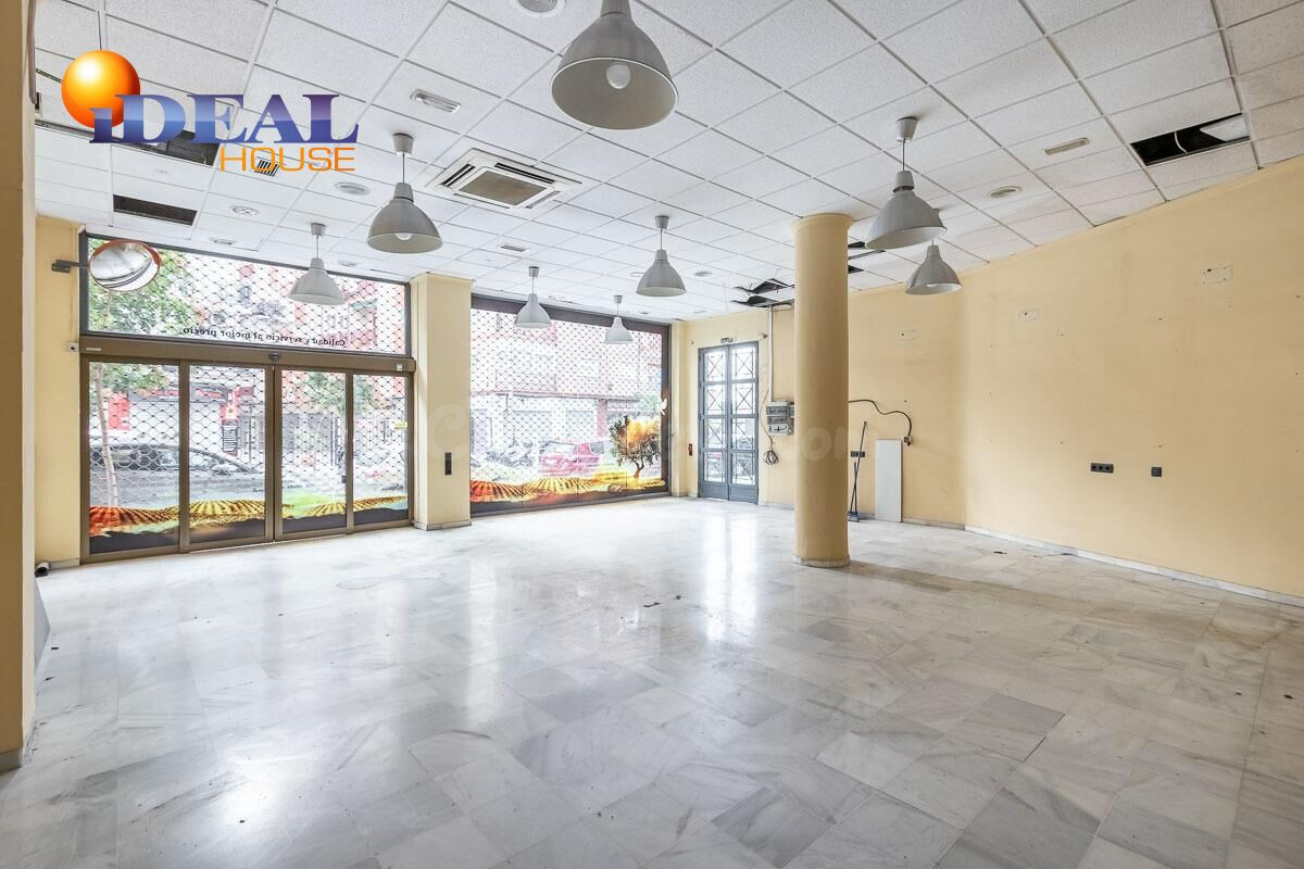 LOCAL COMERCIAL EN ARABIAL JUNTO HIPERCOR