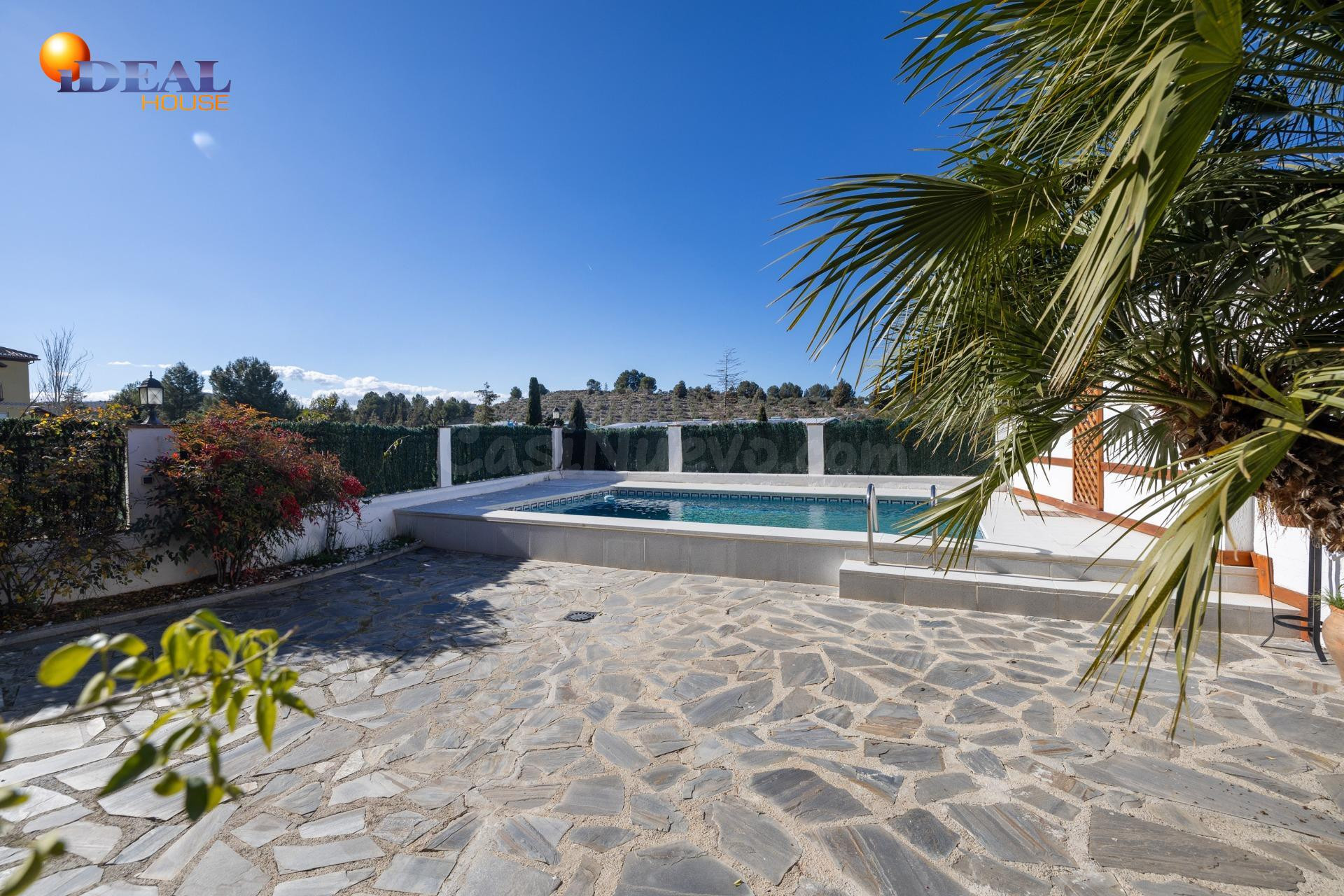 MAGNÍFICO CHALET EN URB. SUEÑOS DE CADIMA, ALHENDIN