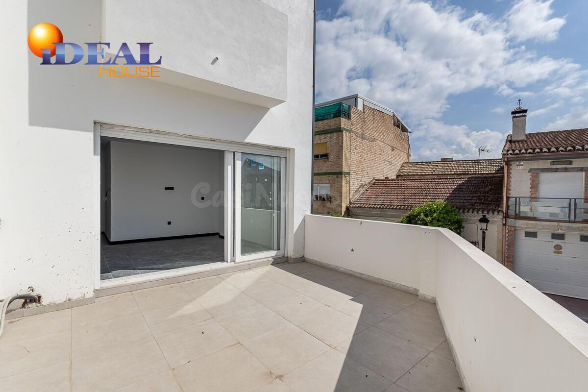 Edificio de nueva construcción en Churriana
