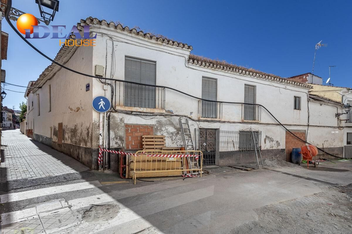 Solar con 163m en Ogijares