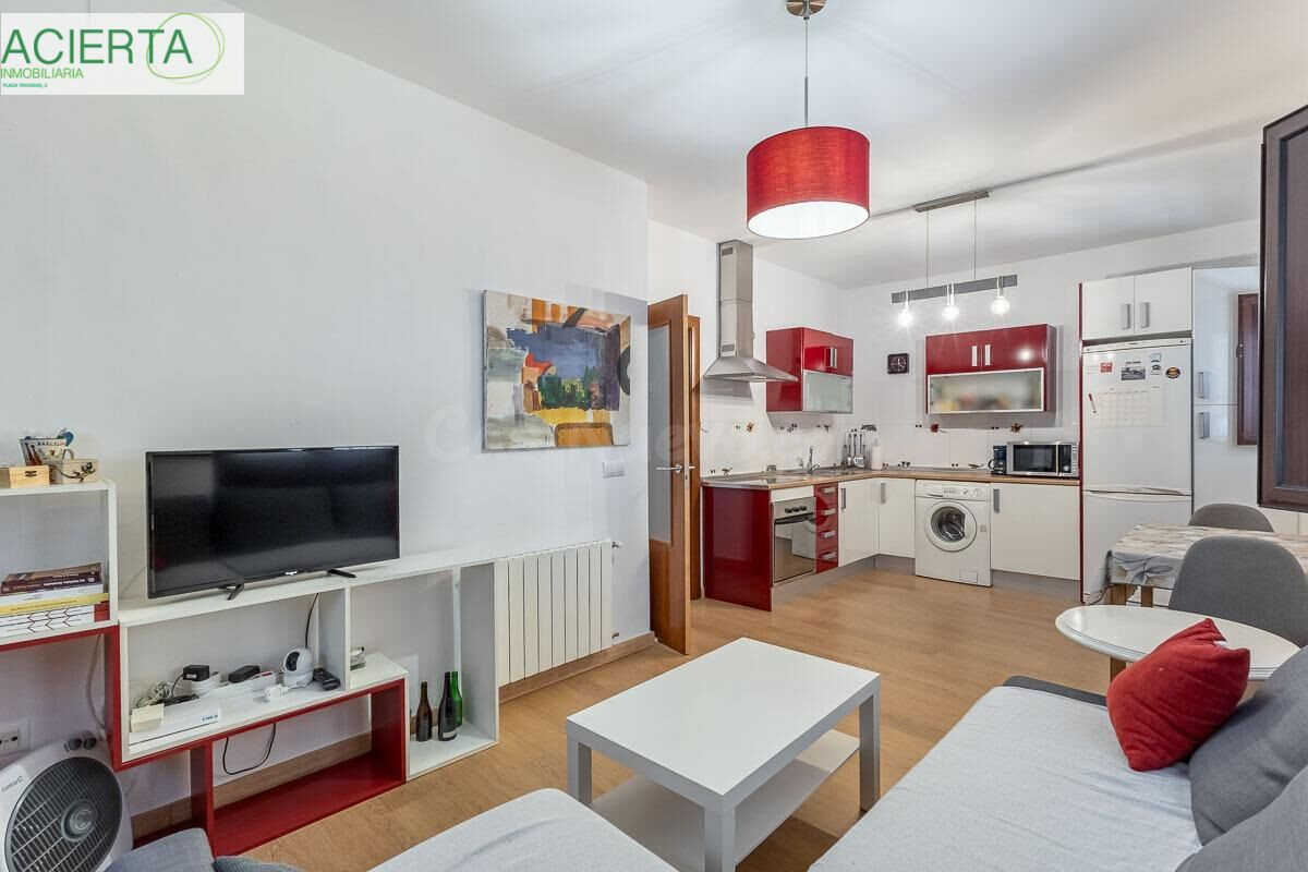 🏡 ¡Encantador Apartamento en Planta Baja en el Corazón del Realejo, Granada!