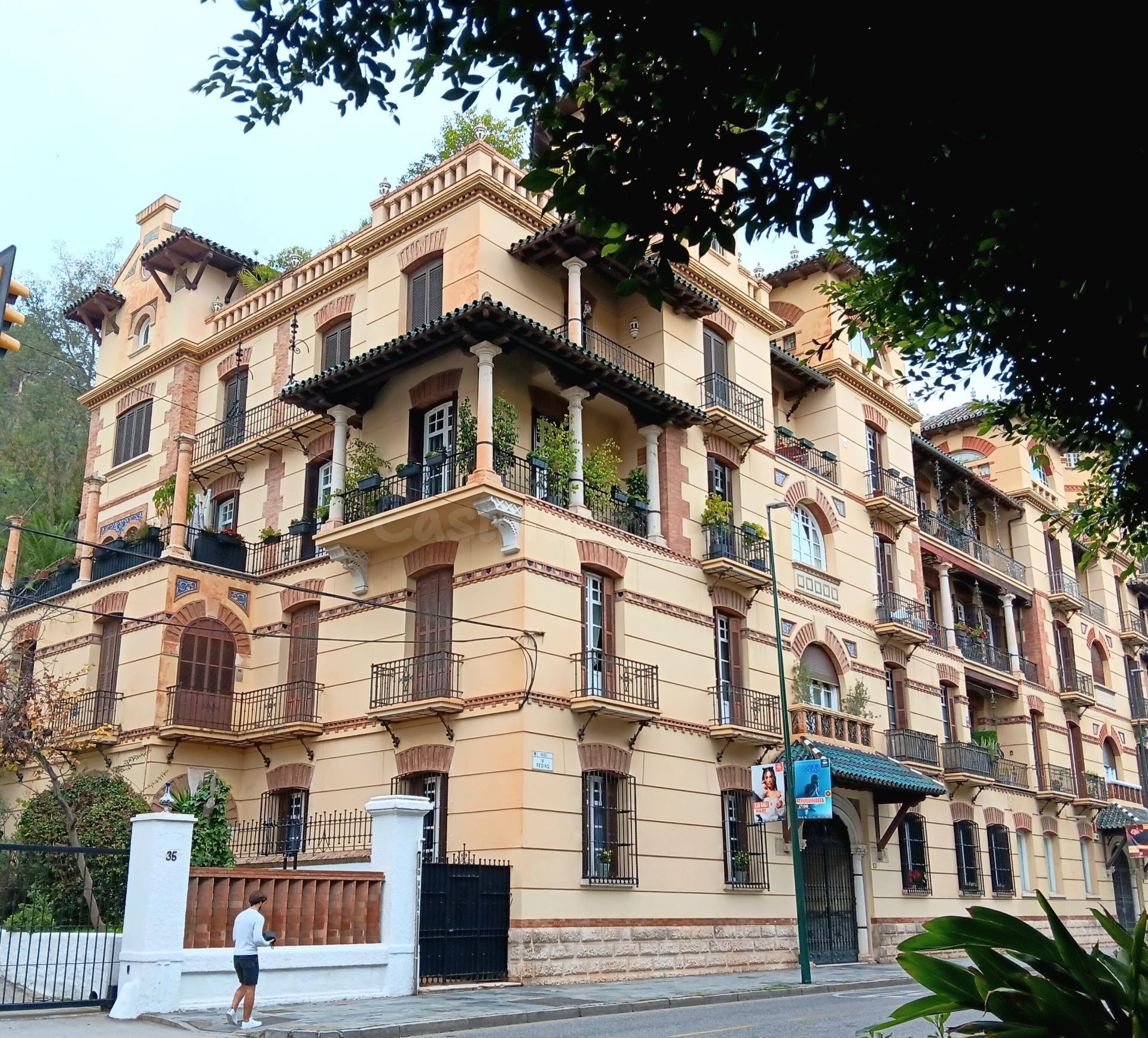 Espectacular piso reformado en Paseo de Reding