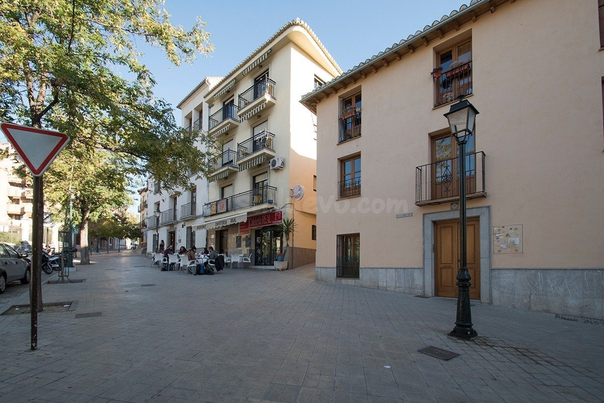 SOLAR URBANO PLURIFAMILIAR