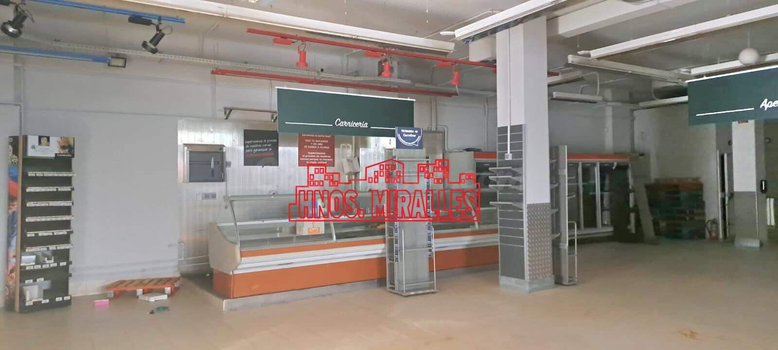 ¡¡ SE ALQUILA INTERESANTE LOCAL IDEAL PARA SUPERMERCADO U HOSTELERIA EN GENERAL!!