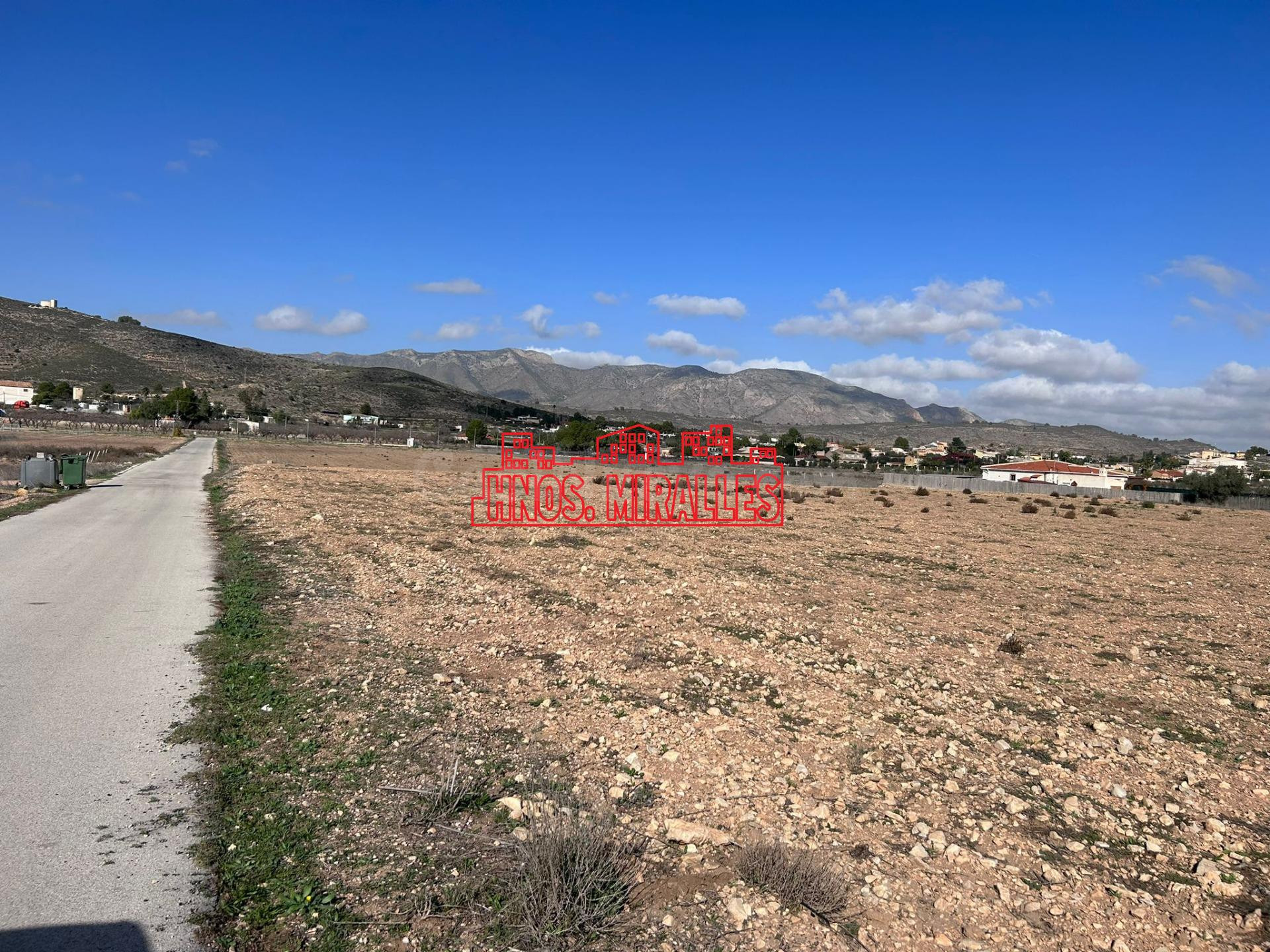 ¡¡ ESTUPENDA PARCELA 24.000m2 HONDÓN FRAILES!!