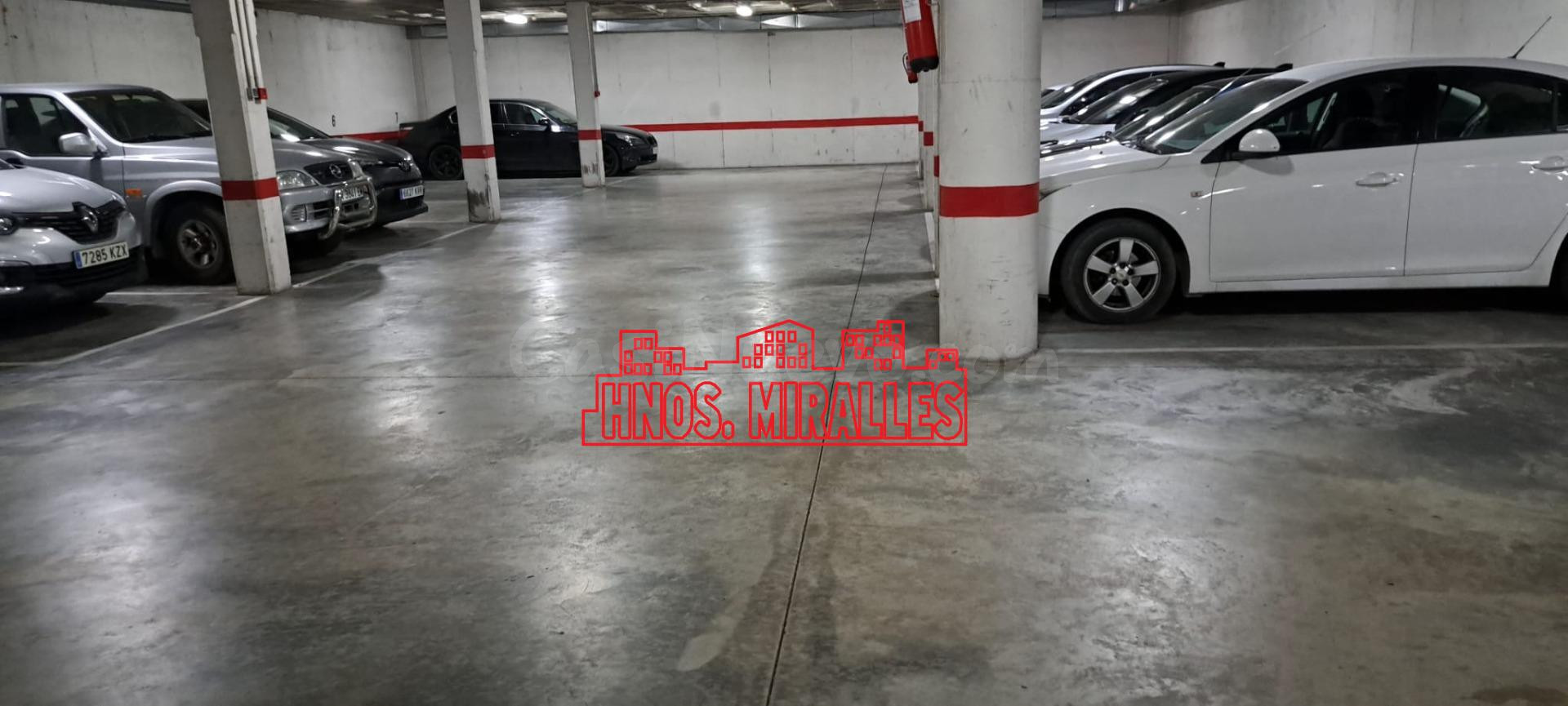 SE VENDE PLAZA DE GARAJE ZONA PLAZA MADRID