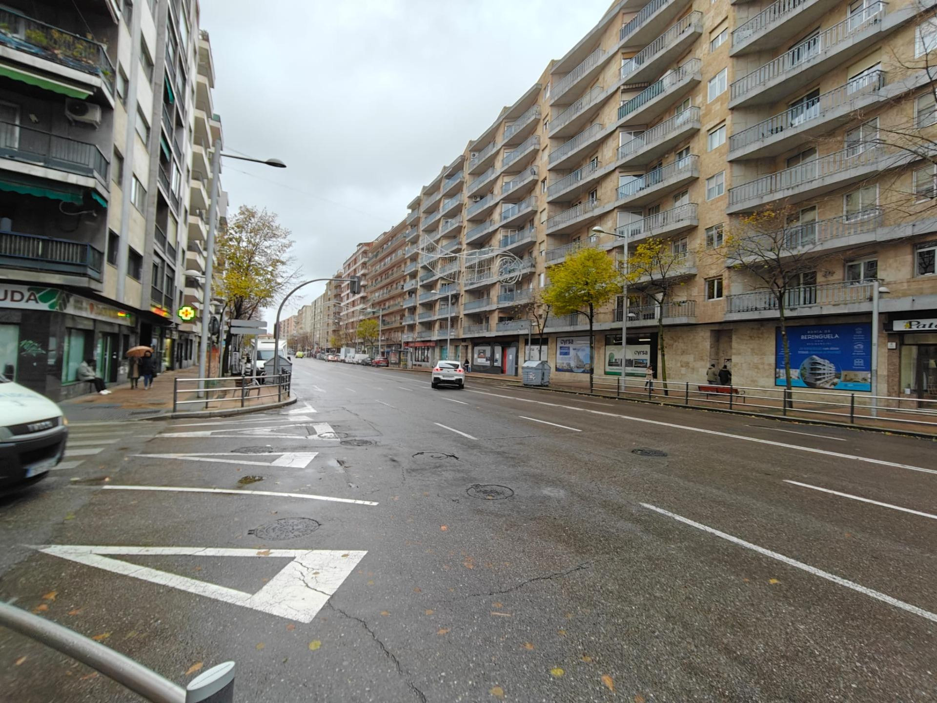 Garaje en venta junto a Plaza España