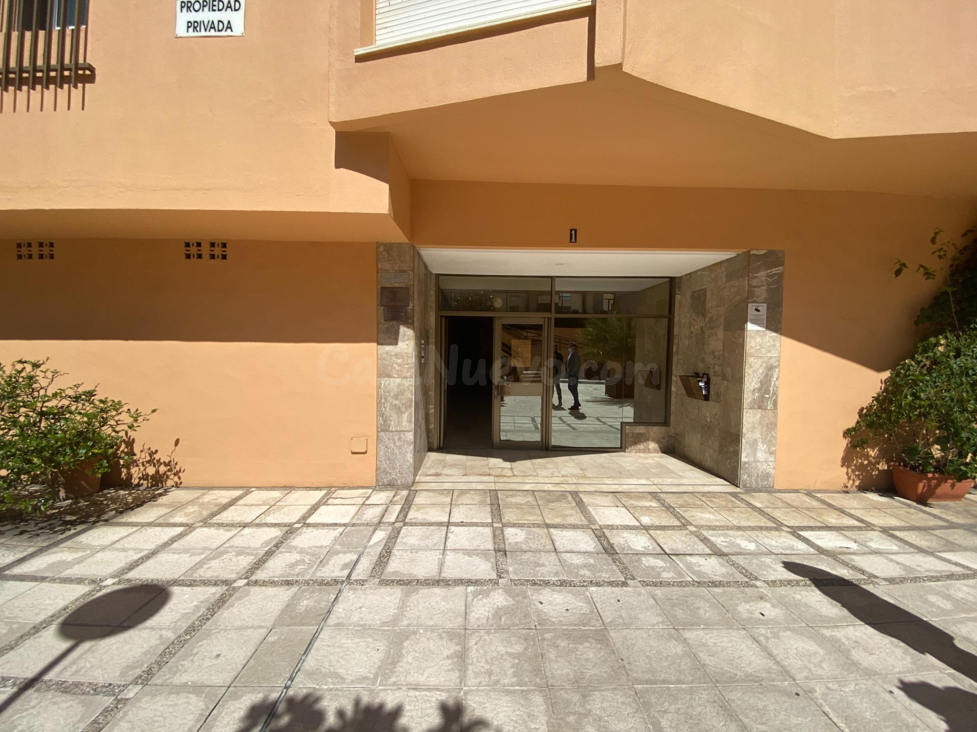 ¡OPORTUNIDAD ÚNICA! LOCALES COMERCIALES DISPONIBLES EN EL EDIFICIO PÉREZ BLÁZQUEZ – ALGECIRAS