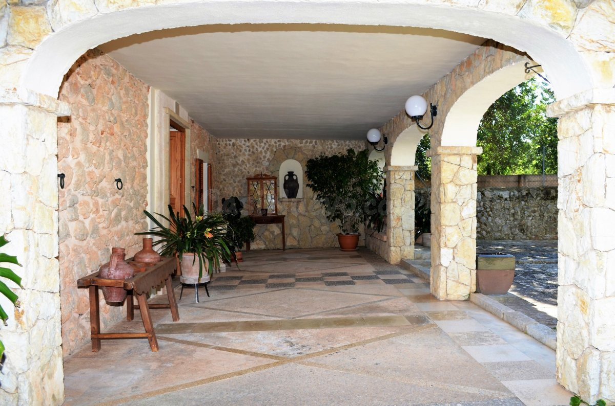 Preciosa casa en un entorno idílico - foto 3