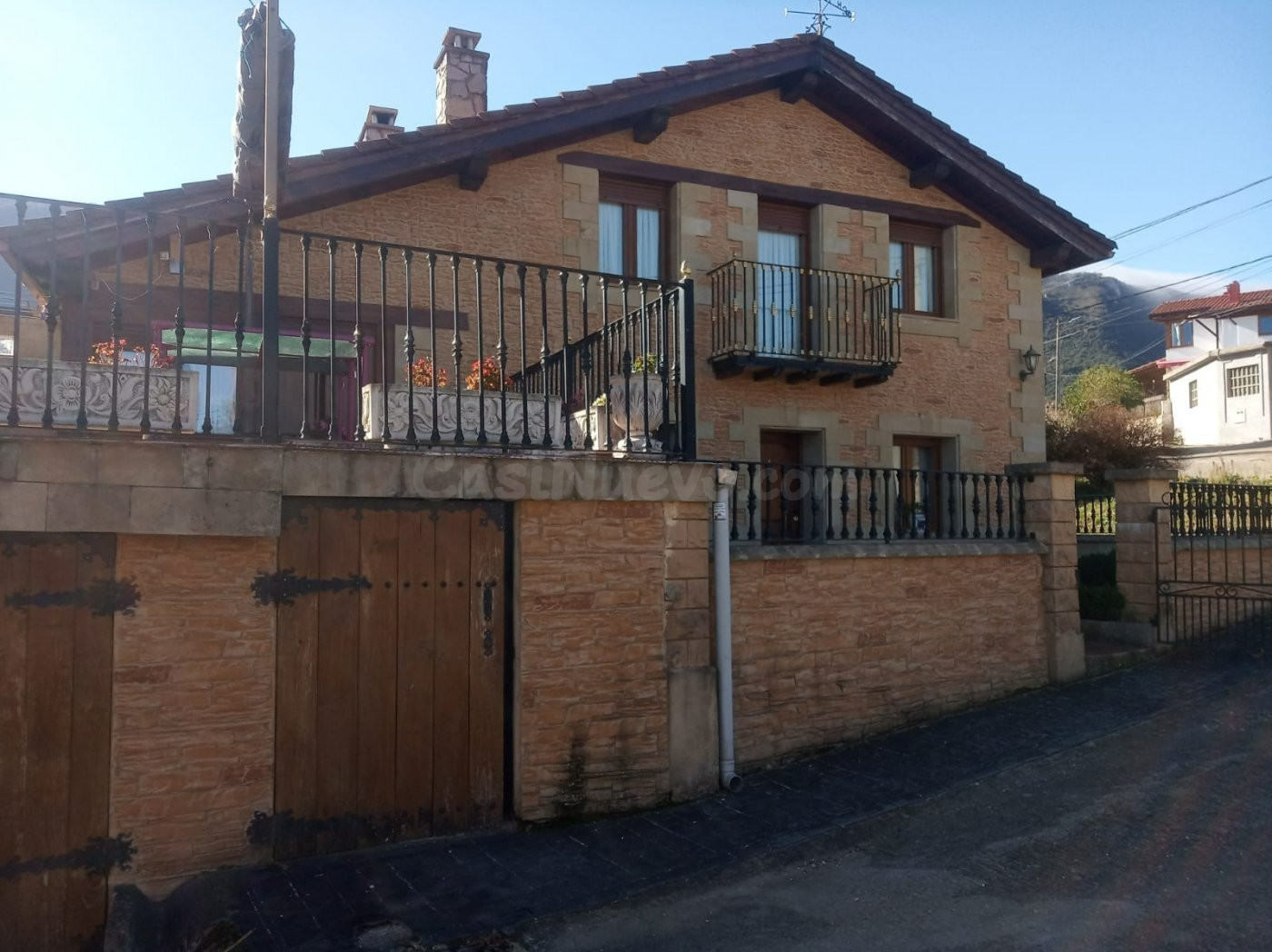 Céntrico !! Se Vende Chalet en Valle de Mena