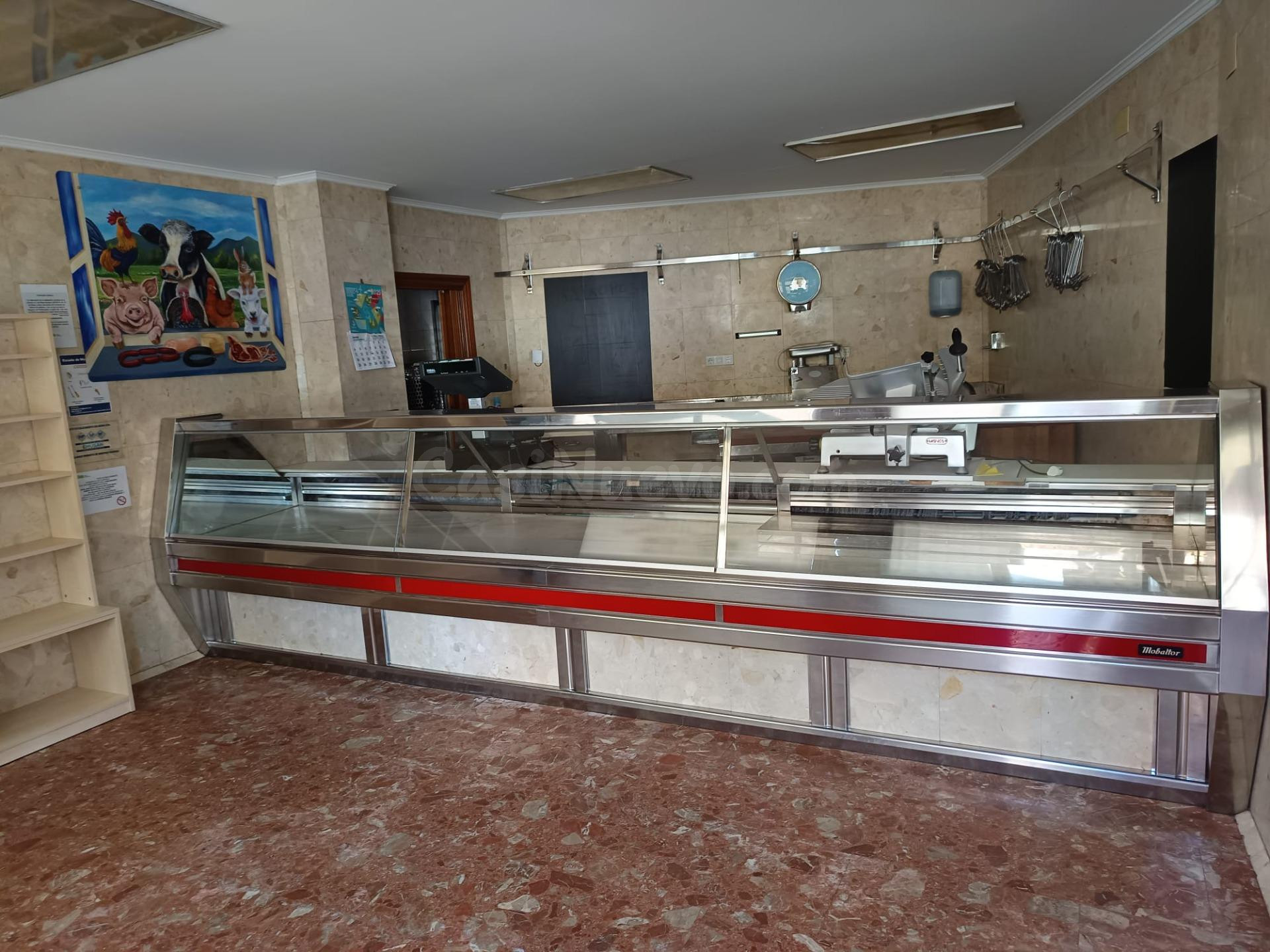 Alquiler de local preparado como carniceria