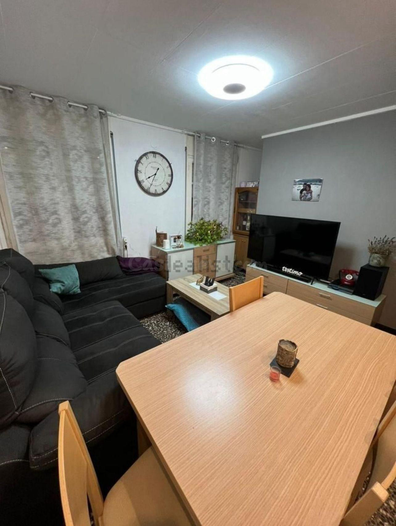 SE VENDE CASA CON LOCAL PARA LA HOSTELERÍA Y VIVIENDA
