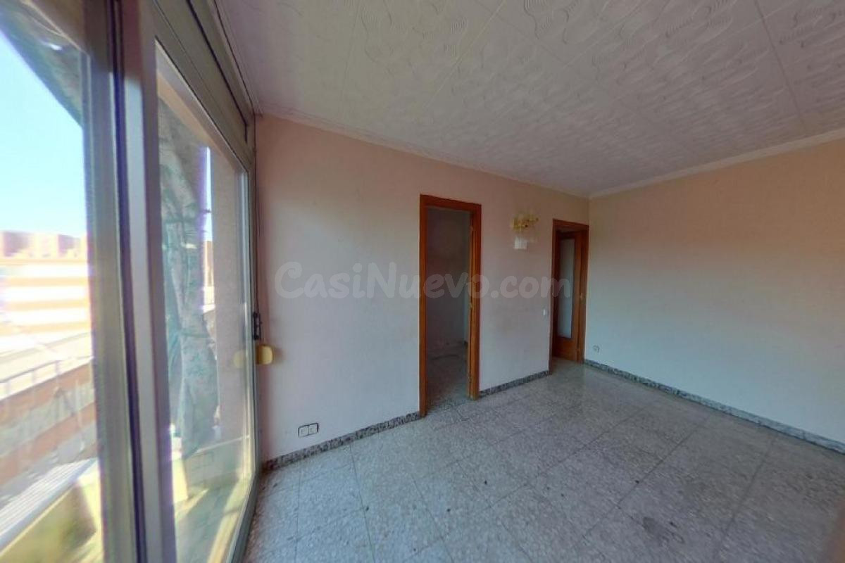 PISO EN VENTA CON INQUILINO C/ FEDERICO GARCIA LORCA - SANT ADRIÀ BESÓS