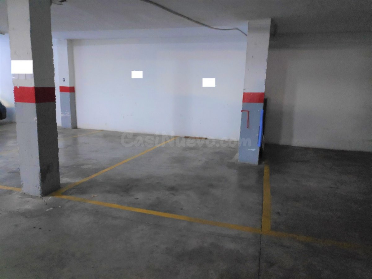 Plaza de garaje en venta a pocos metros del Hospital Carlos Haya.