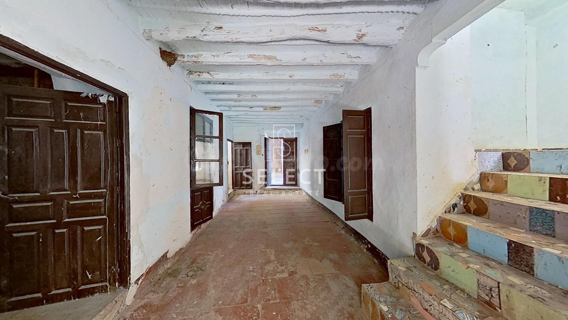 CASA CON ENCANTO PARA REFORMAR EN LÚJAR (GRANADA)