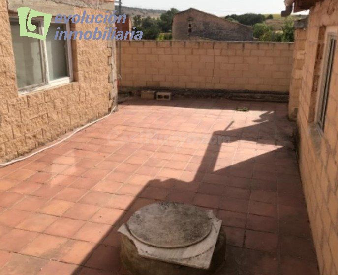 CASA DE PUEBLO PARA REHABILITAR EN MAZUELA - foto 3