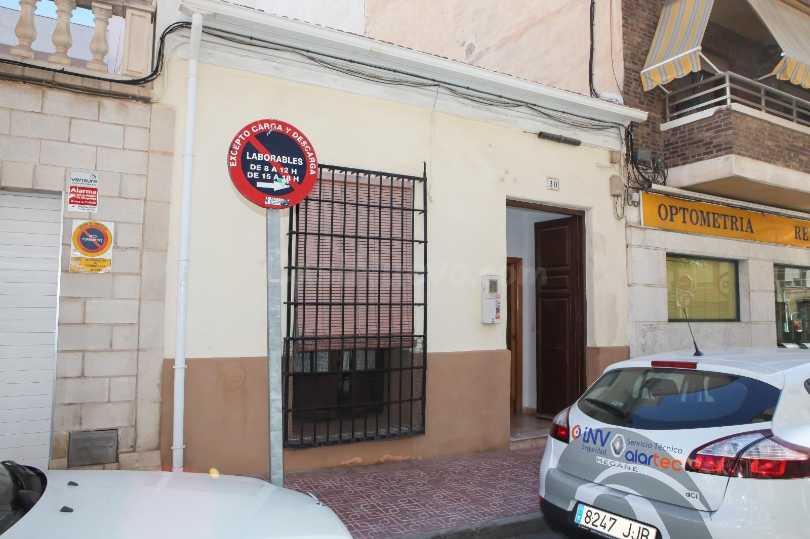 Casa de planta baja en venta en el centro de Torrevieja