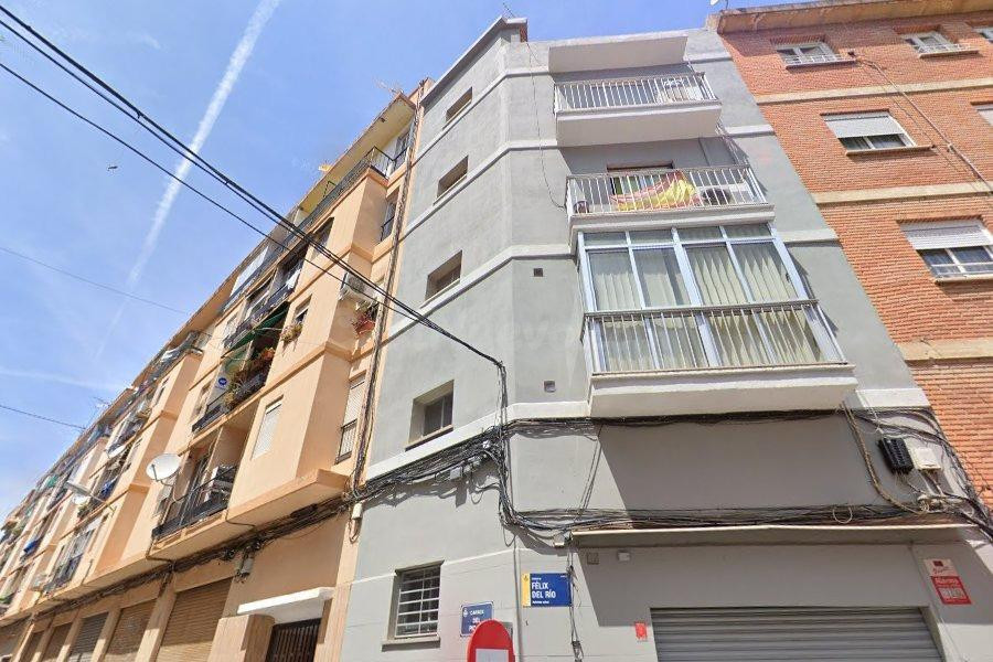 PISO DE 3 habitaciones,  EXCELENTE INVERSION CON SENTIDO.