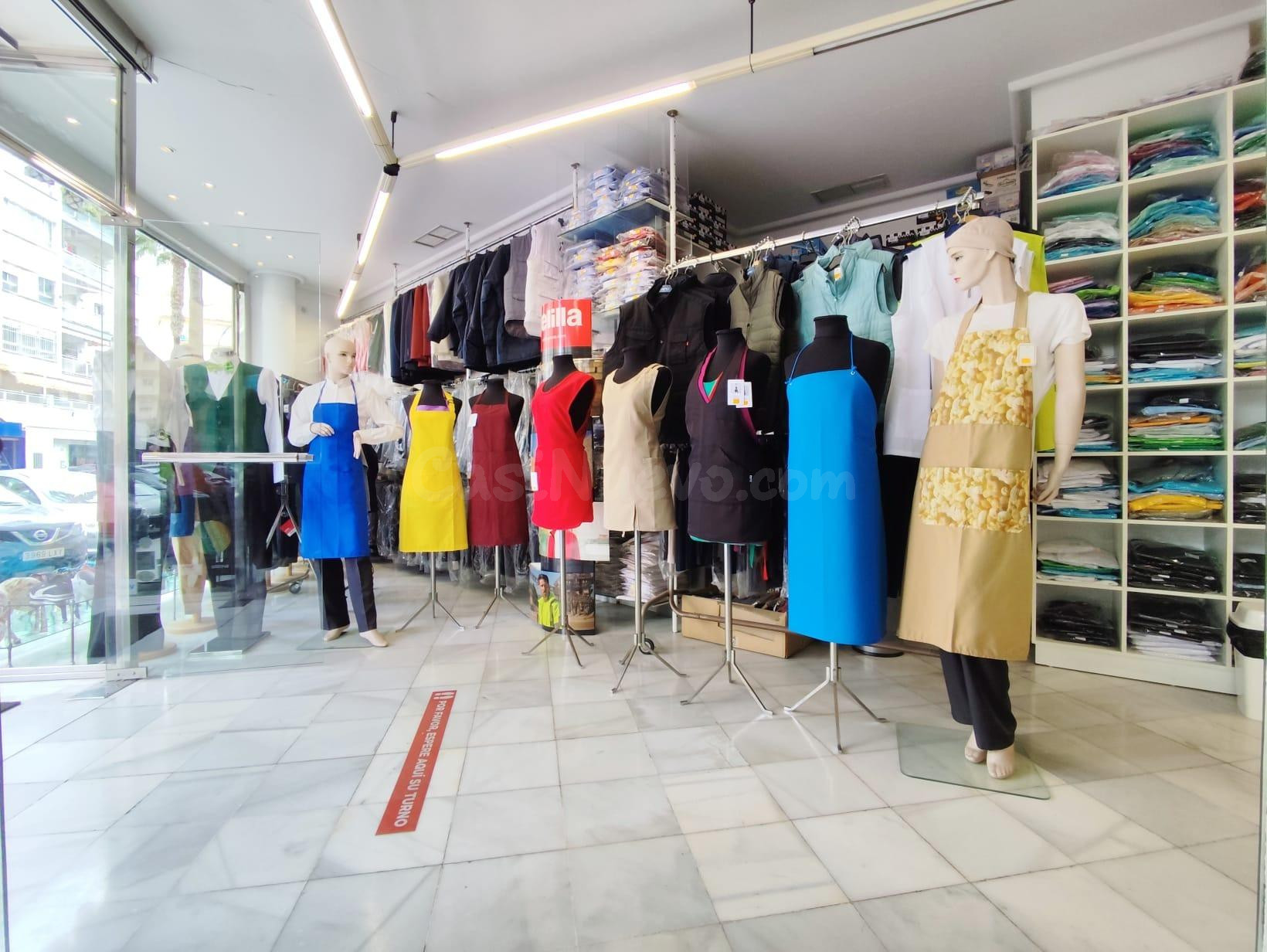 Local comercial en venta en el centro de Torremolinos.