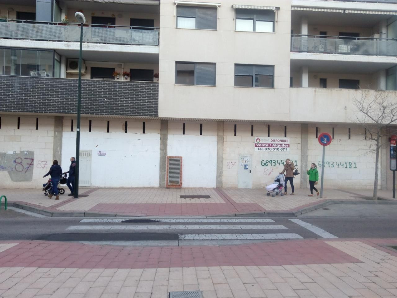 LOCAL MUY COMERCIAL EN ROSALES DEL CANAL