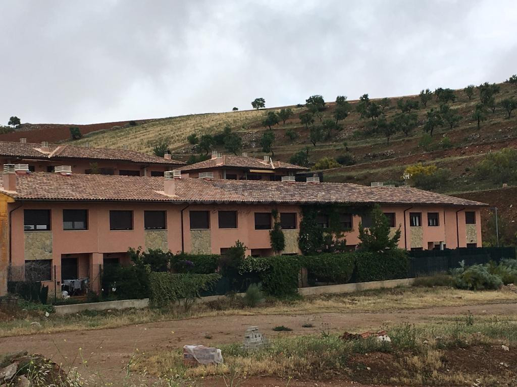 ADOSADO EN HERRERA DE LOS NAVARROS