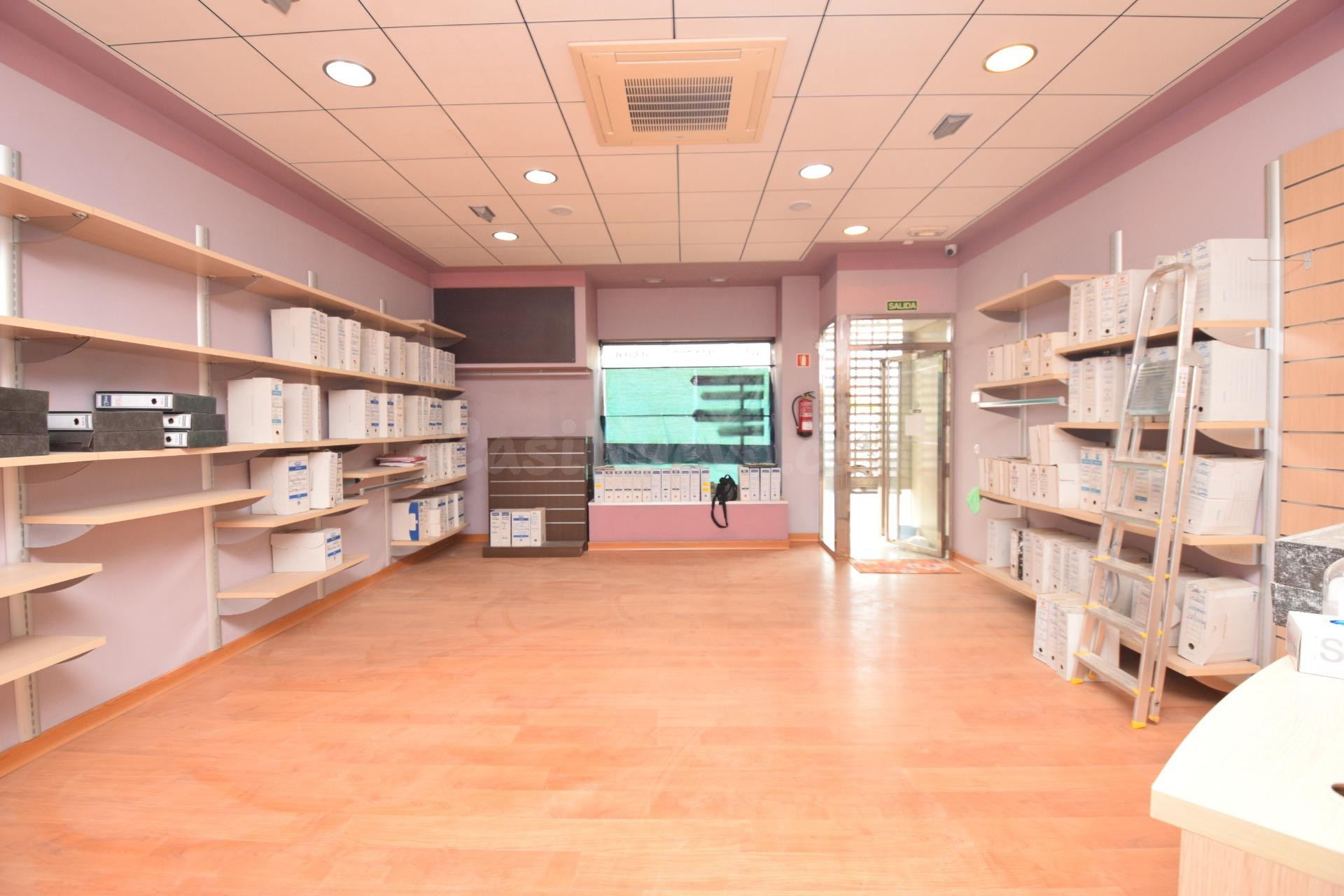 LOCAL COMERCIAL PARA PONER EN MARCHA TU NEGOCIO