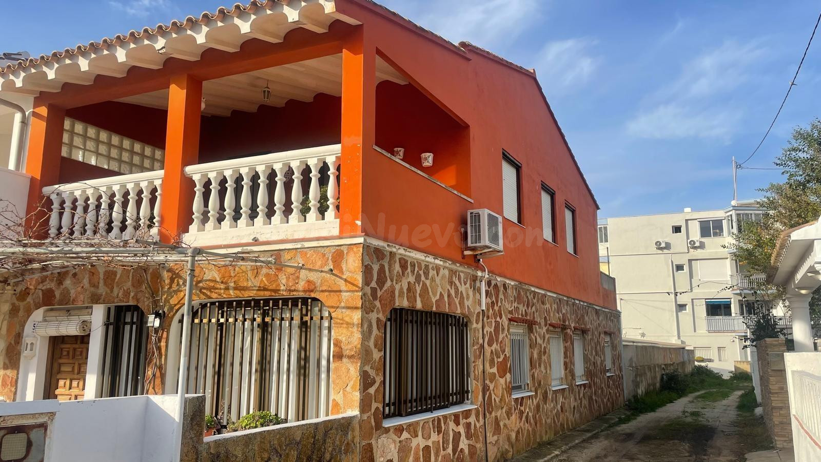 Se vende chalet en en Denia